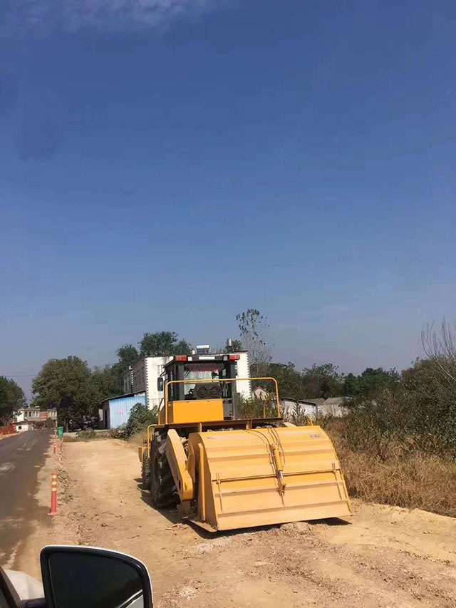 灰土拌合機(jī) 灰土拌合機(jī)