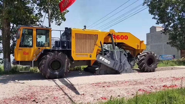 �������C